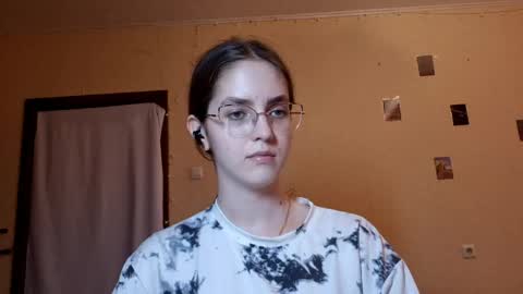 Kate online show from May 25, 3:07 pm