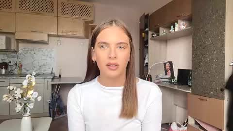 Lina online show from June 14, 11:12 am