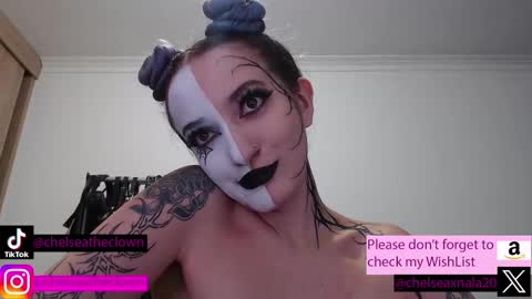 Chelsea  Please help me to reach 100 thumbs up online show from February 4, 2:21 pm