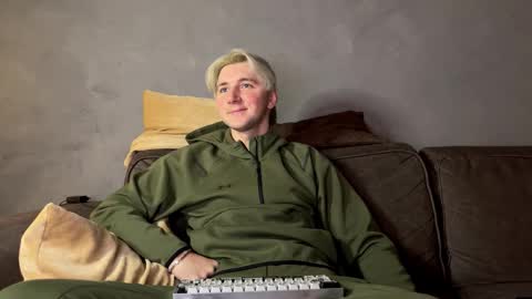 Elvin Vaenight online show from November 19, 10:52 pm