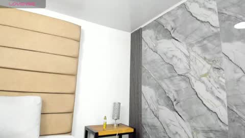 ely brown online show from April 11, 6:40 am