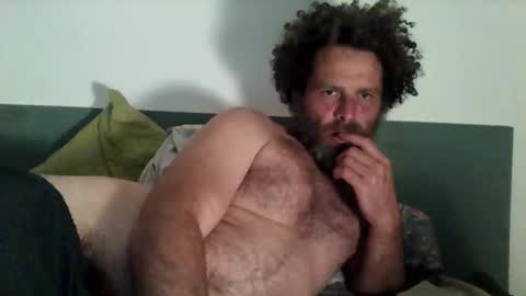 elyjahoye online show from March 5, 11:25 pm