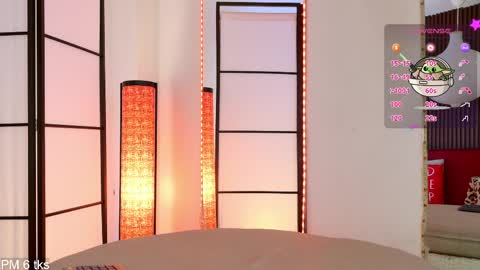 Elysia online show from April 5, 9:34 pm