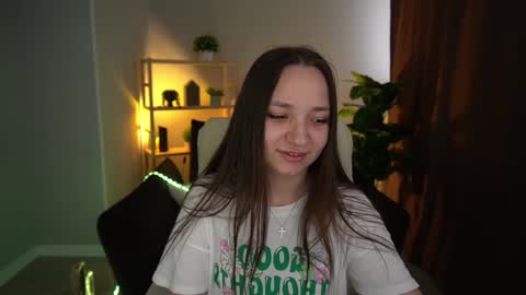 Call me Elis online show from December 19, 6:12 am