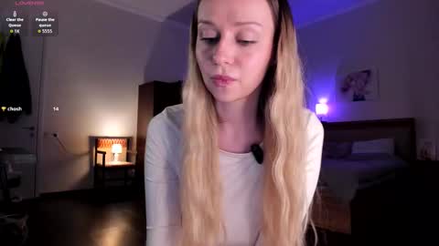 Emilie online show from March 5, 7:01 pm