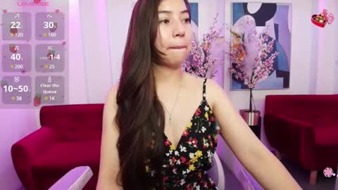 Snapshot of ema_louisx chatting on February 25, 1:00 pm Ema louisx online show from February 25, 1:00 pm