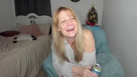 Ember Pheonixxx online show from December 20, 6:29 am