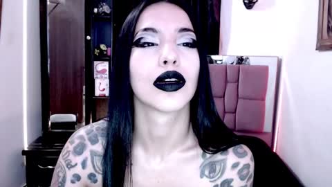 Emerald Black online show from December 20, 7:22 am