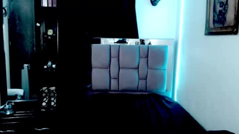 Emerald Black online show from November 25, 6:34 am