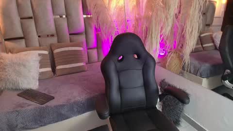 Emily  online show from January 15, 1:23 am