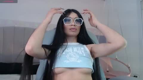 Danna online show from November 3, 3:40 am