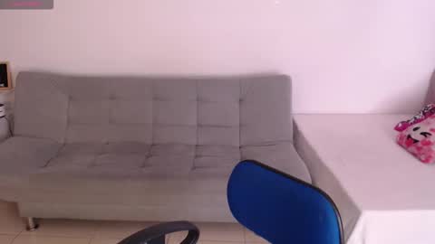 emi_carter online show from December 5, 6:38 pm