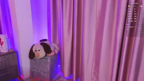 Emily online show from August 5, 2:30 am