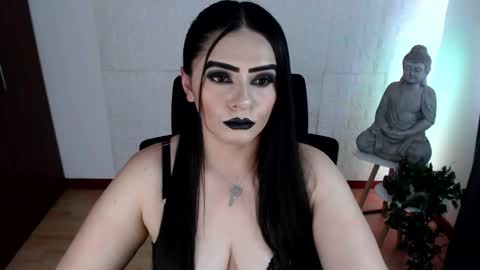 Snapshot of emili_evans_ chatting on October 21, 4:54 pm POWERFULL GODDESS EMILI online show from October 21, 4:54 pm