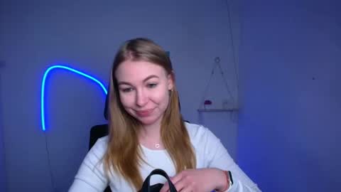 Emilia online show from February 2, 6:32 am