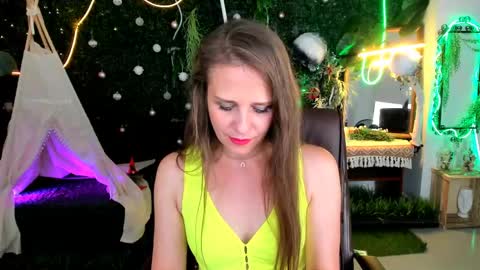 Emilia Bedy online show from June 7, 9:36 am