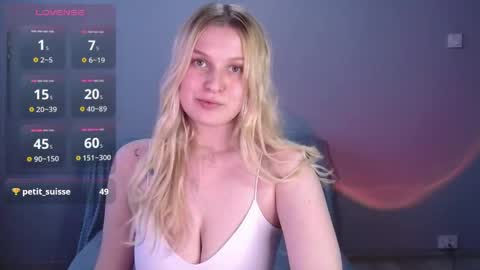 Amili online show from May 15, 1:29 pm