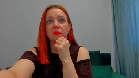 Emiliana online show from May 18, 10:10 am