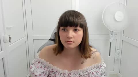 Emmi online show from May 24, 12:56 pm