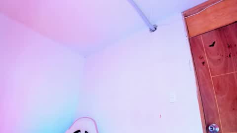 emily online show from March 28, 6:53 pm