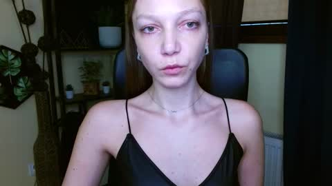 Emilly online show from March 3, 12:34 pm