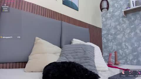 emillyharper_ online show from November 7, 5:10 am