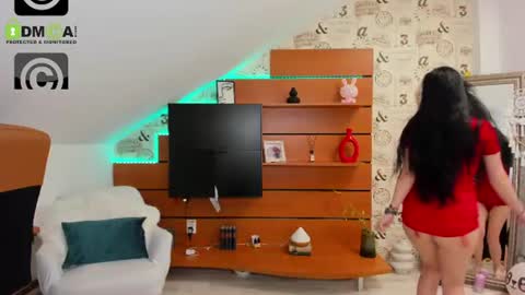EmillyTaylor online show from June 12, 4:55 am