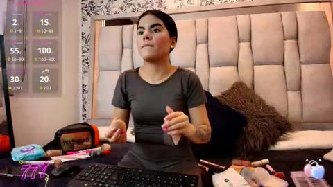 EMILY CUTE online show from March 7, 8:09 pm