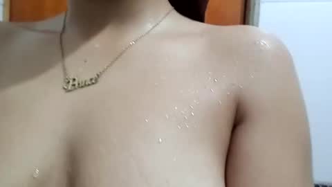 Snapshot of emily_arias19 chatting on September 27, 8:17 pm emily_arias19 online show from September 27, 8:17 pm