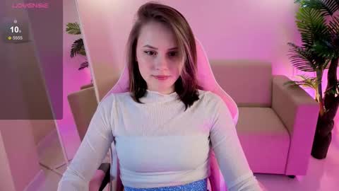 Emily online show from November 13, 6:10 pm