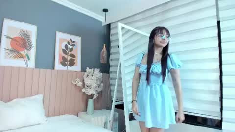 emily_brooks__ online show from August 5, 3:25 am