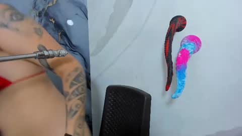 emily_evol online show from July 29, 12:05 pm