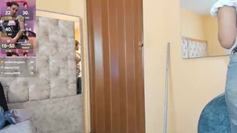 emily fox 3 online show from November 5, 8:11 pm