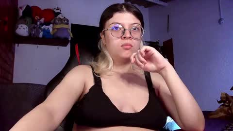 Julieta online show from February 23, 4:02 pm