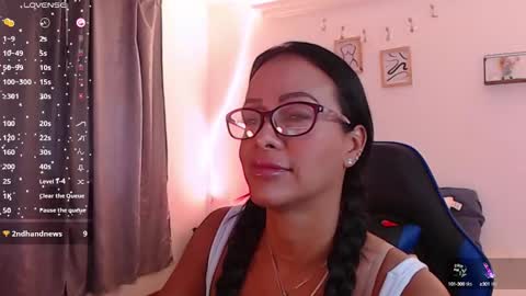 Snapshot of emily_leroy571240 chatting on October 6, 1:07 pm emily leroy. online show from October 6, 1:07 pm