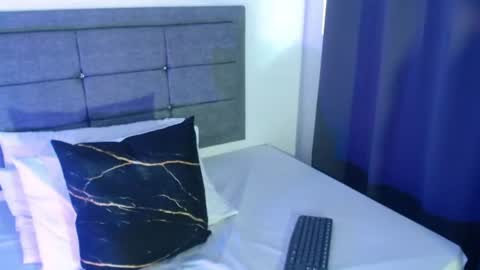 emily_milff online show from July 10, 11:48 am