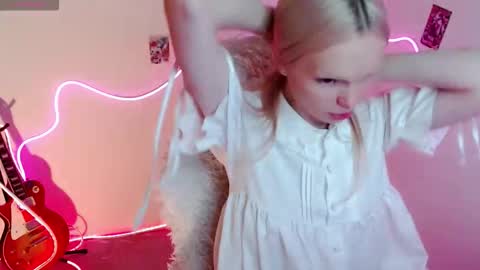 Lia online show from September 10, 5:36 pm