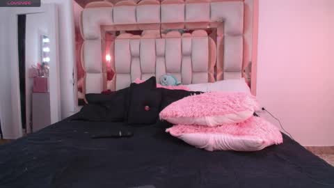 emily online show from April 21, 1:42 am