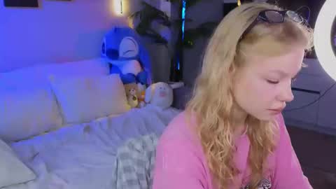 emily shepard online show from April 24, 2:35 am