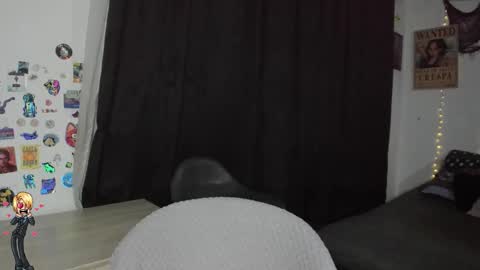 emily_vader online show from March 13, 2:37 am