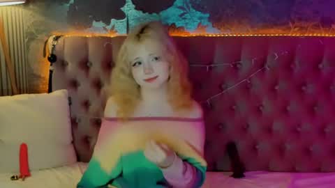Baby Emelli online show from June 22, 8:11 am