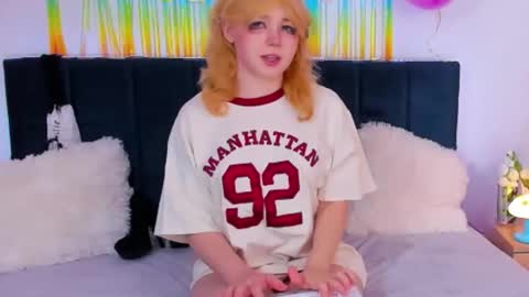 Baby Emelli online show from September 26, 10:34 am