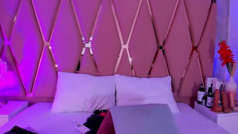 Emily online show from April 25, 1:52 am