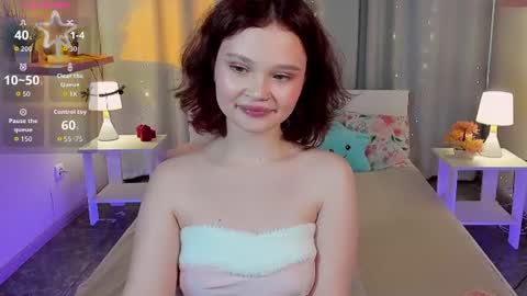 Emilyhaves online show from July 14, 10:43 am