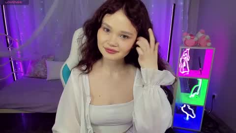 Emilyhaves online show from May 24, 6:31 am