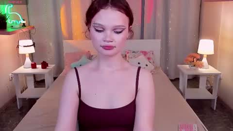 Emilyhaves online show from June 24, 2:46 pm
