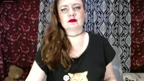 EmilyDoth online show from December 25, 7:24 am