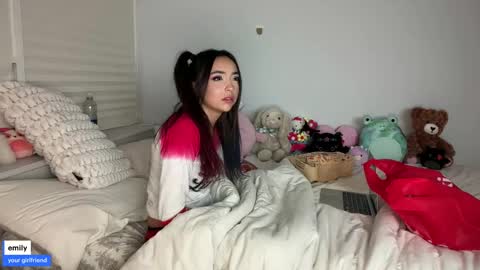 emilyfawn online show from October 19, 4:50 am