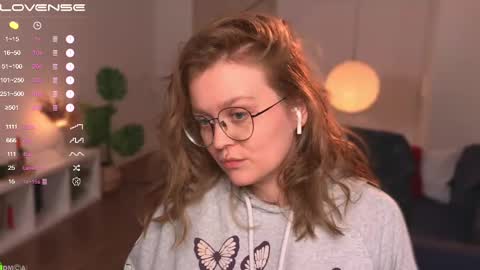 Emily  online show from February 23, 3:18 pm