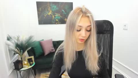 Emily online show from March 4, 7:55 pm